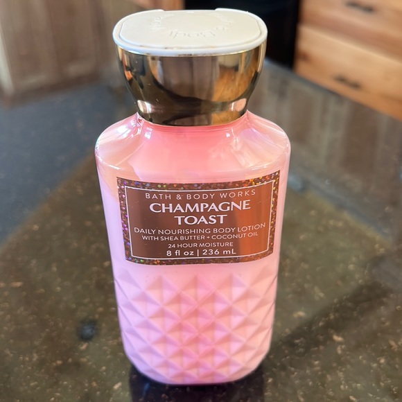 BBW Champagne Toast Body Lotion - Picture 1 of 3